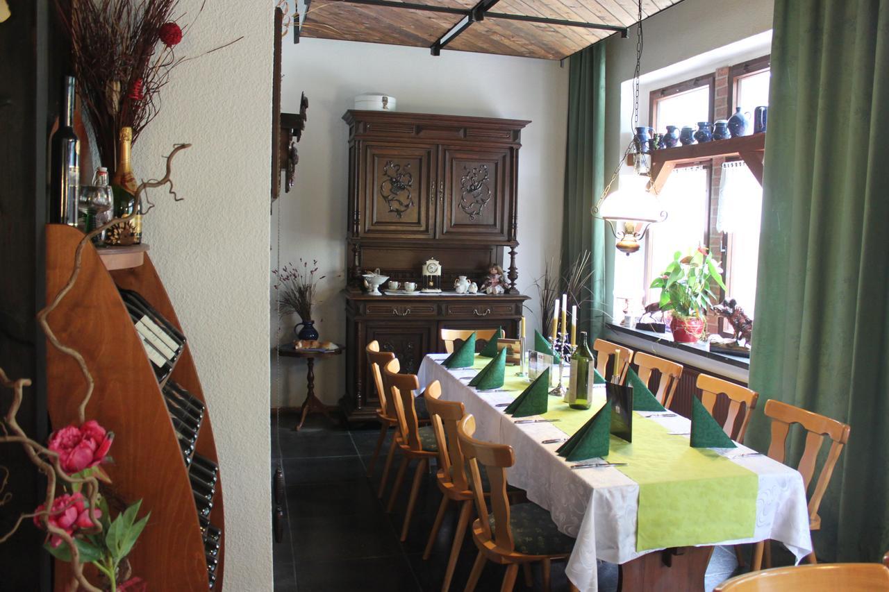 Pension Und Restaurant Die Burg Ehrenfriedersdorf Dış mekan fotoğraf