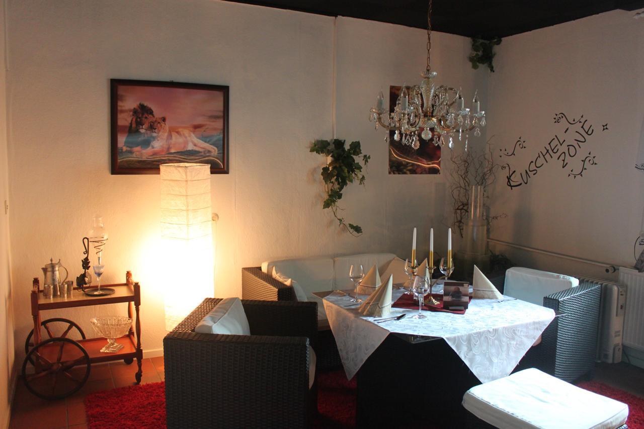 Pension Und Restaurant Die Burg Ehrenfriedersdorf Dış mekan fotoğraf